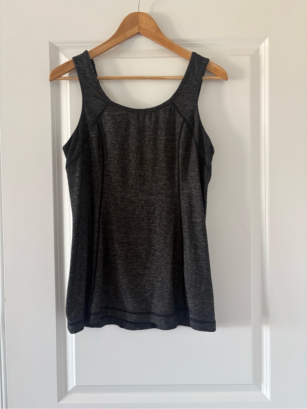 lululemon Vintage Run Free Tank Heathered Black Racerback Tank 10 - Picture 4 of 9